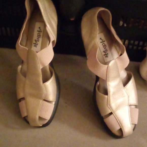 Clark's Active Air Vintage Slide Ons - Picture 2 of 5